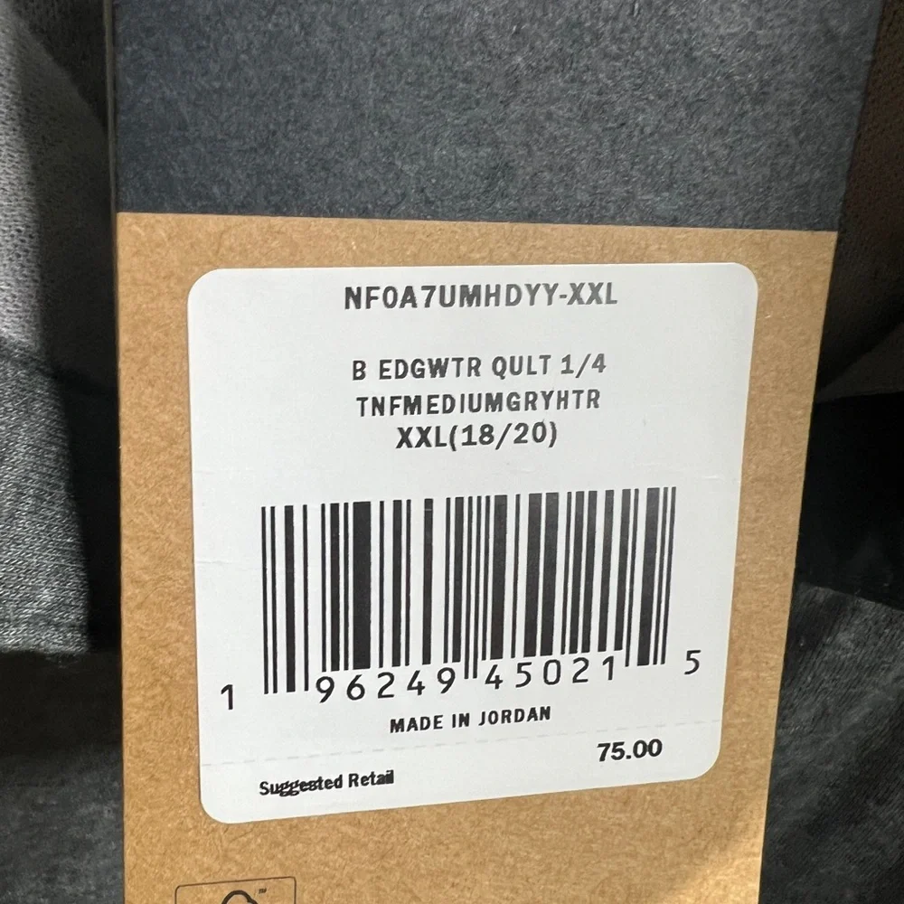 North Face XXL boys grey Edgewater quilted pullover - Picture 5 of 6